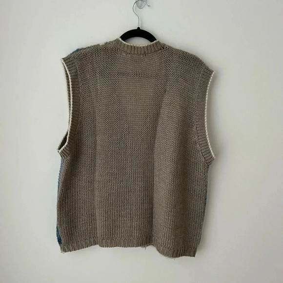 Vintage knitted by hand sweater vest - Picture 8 of 10